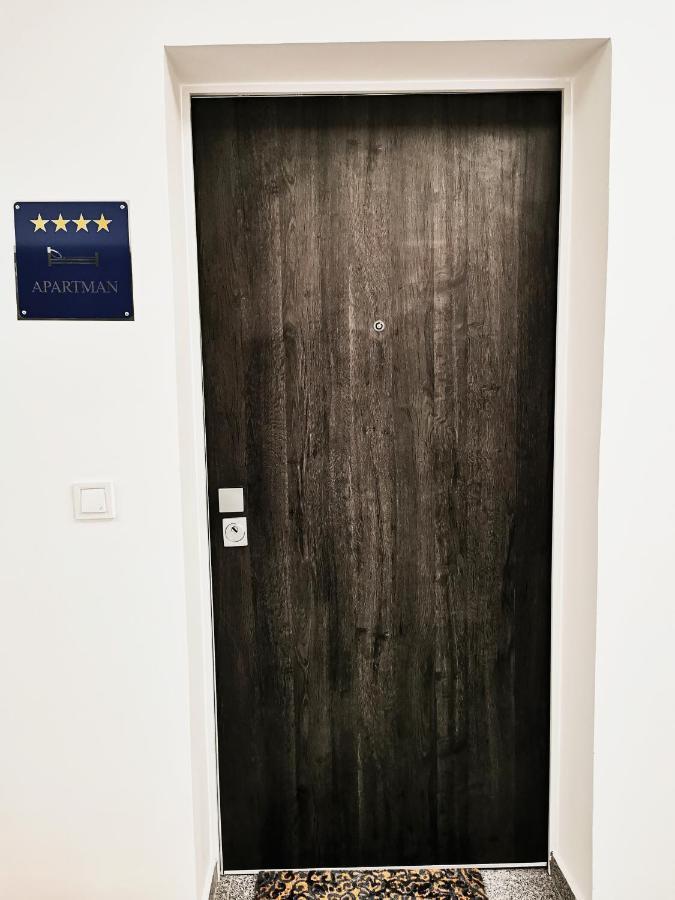 Apartman Angel 奥西耶克 外观 照片